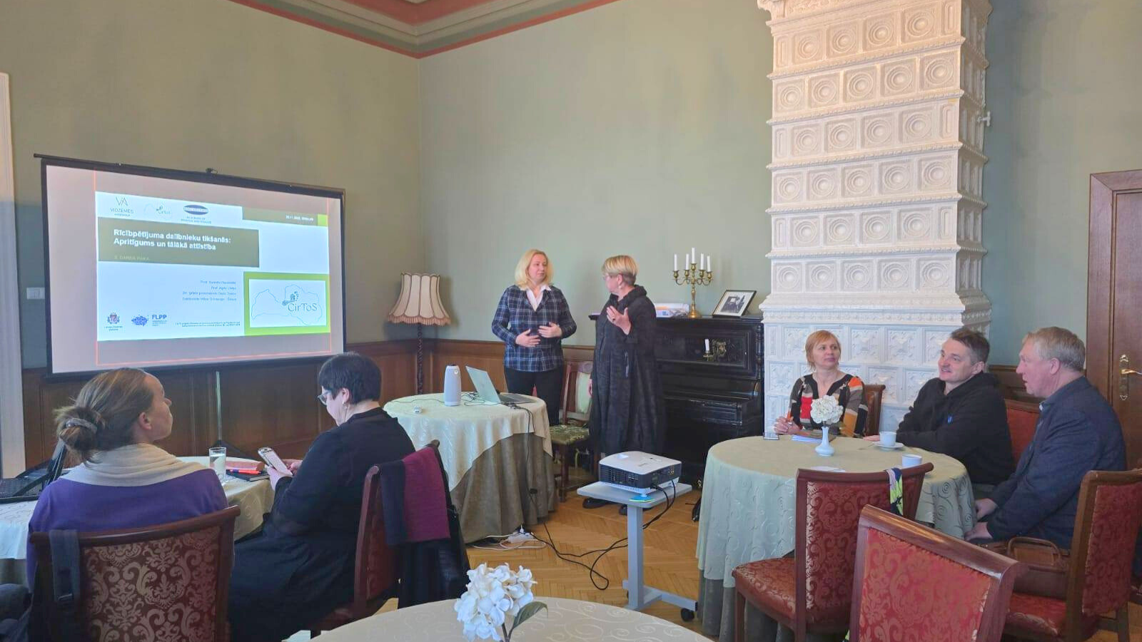 Zinātnieki un tūrisma uzņēmēji Bīriņu pilī dalās pieredzē par apritīgu uzņēmējdarbību