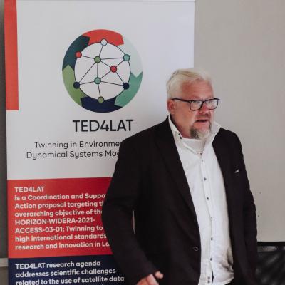 Ted4lat1diena 32