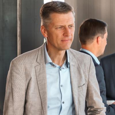 Viadarbiniekudiena 9